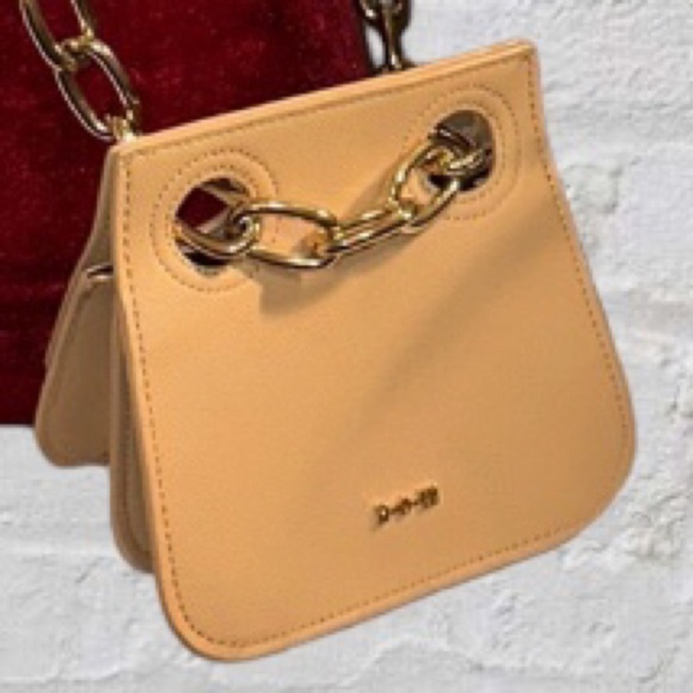 NEW House of Want Crossbody, PETA certified Vegan, Chunky Gold Chain Strap NWOT